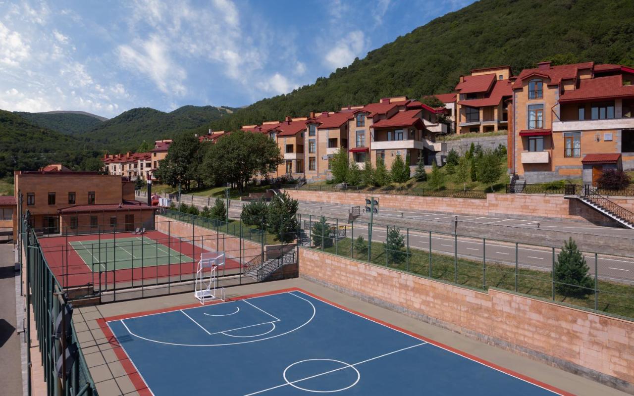 Tsaghkadzor Marriott Hotel Buitenkant foto