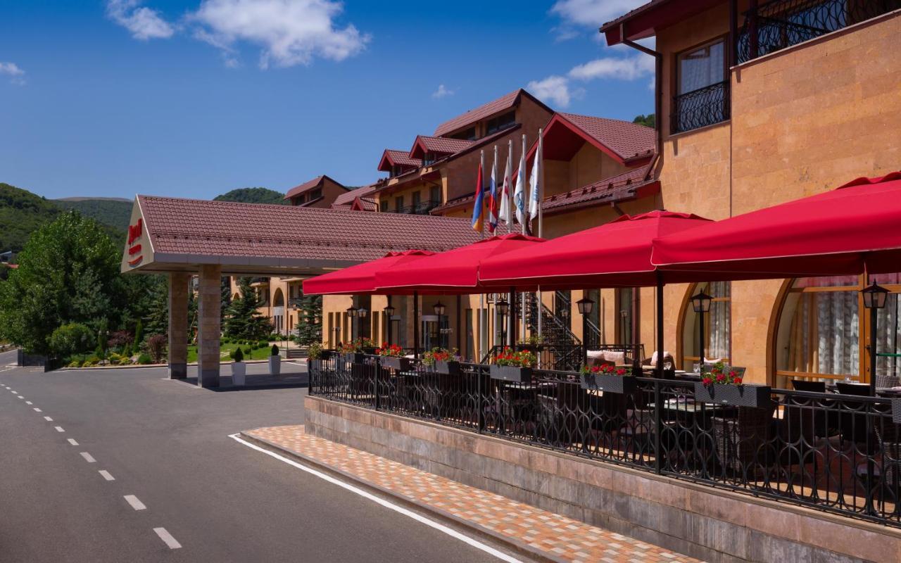 Tsaghkadzor Marriott Hotel Buitenkant foto